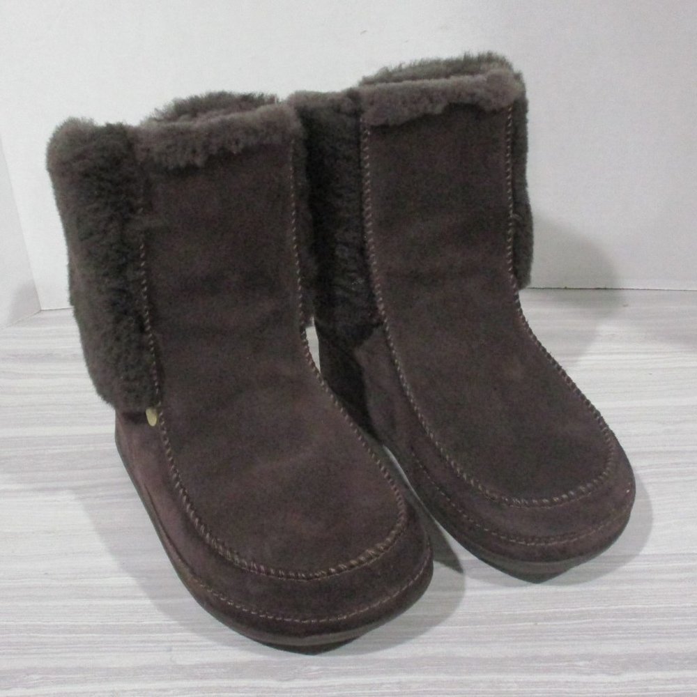FITFLOP MUKLUKS SUEDE SUPERCUFF BOOTS! SIZE 6/37